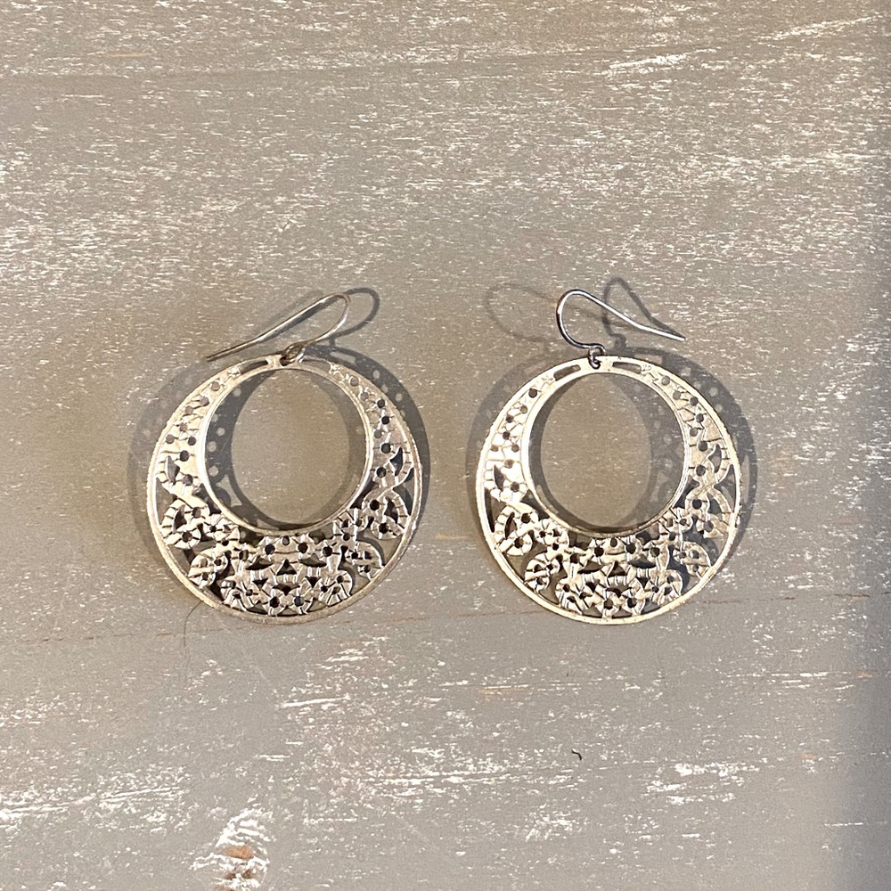 Silver Plated Vintage Circle Flat Lightweight Dangle Earrings